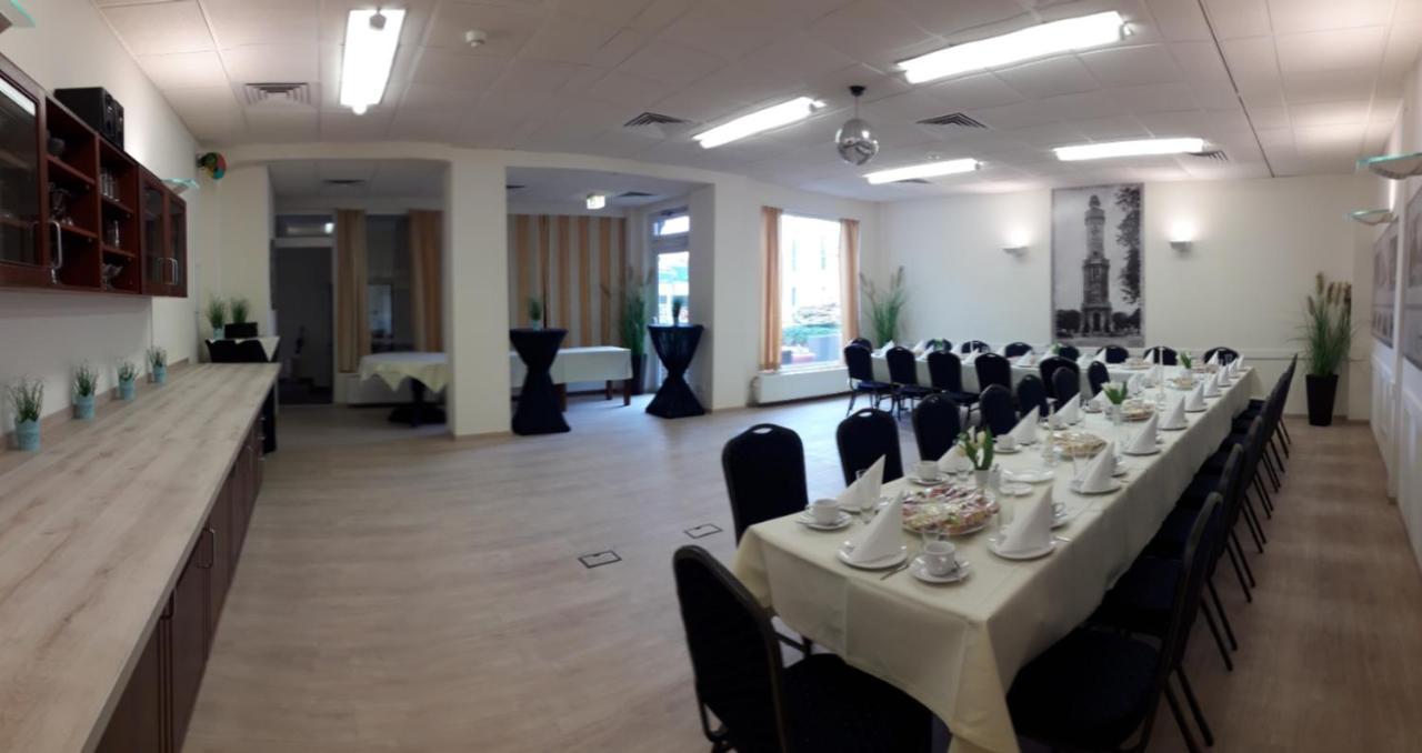 KomfortHotel Grossbeeren - Stadt-Gut-Hotel Buitenkant foto