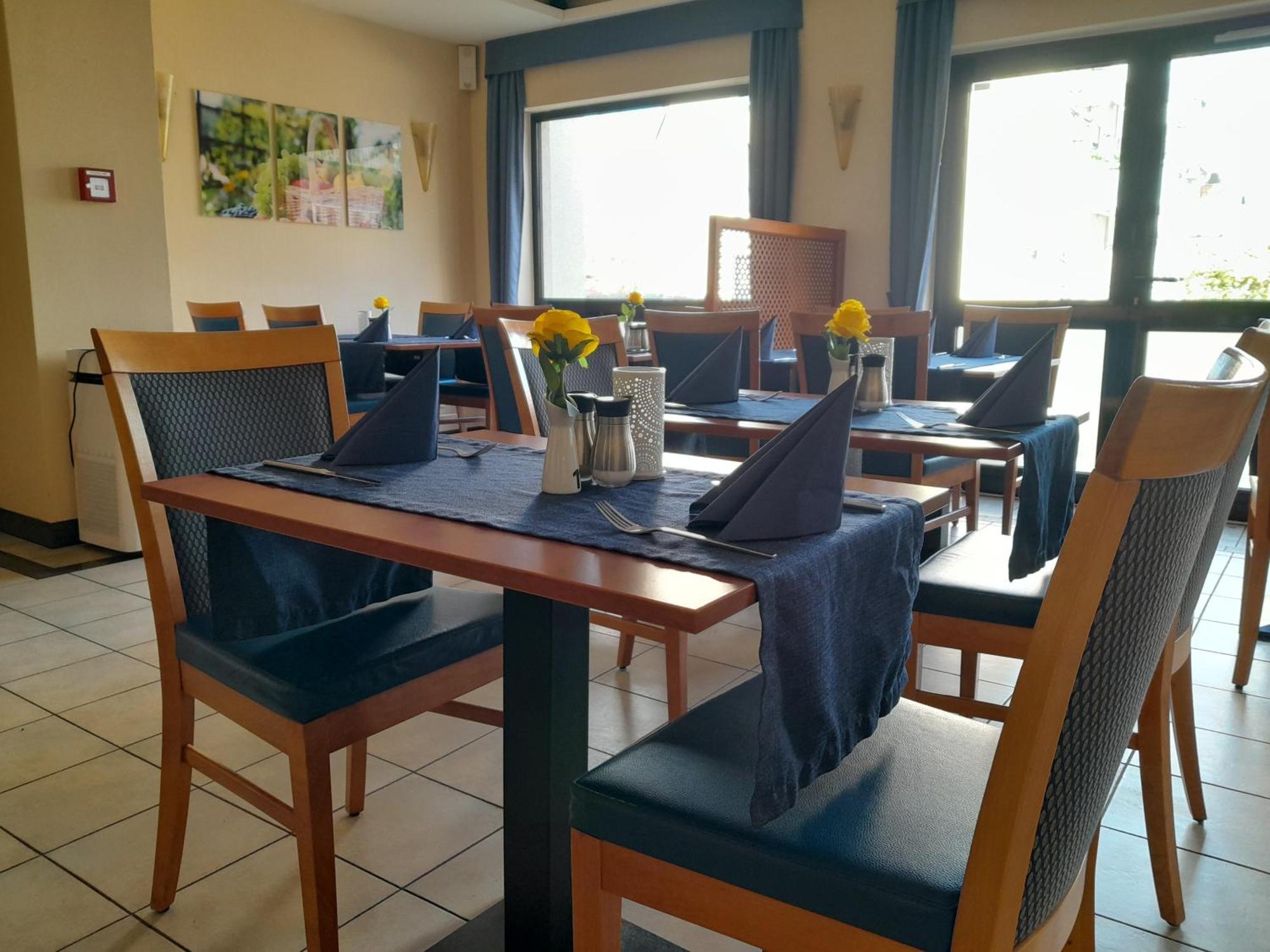 KomfortHotel Grossbeeren - Stadt-Gut-Hotel Buitenkant foto