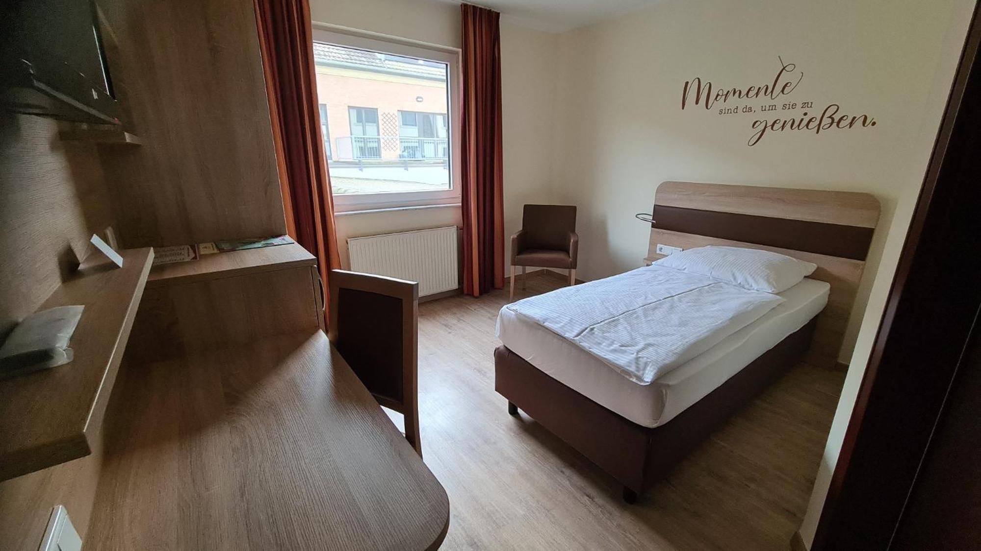 KomfortHotel Grossbeeren - Stadt-Gut-Hotel Buitenkant foto