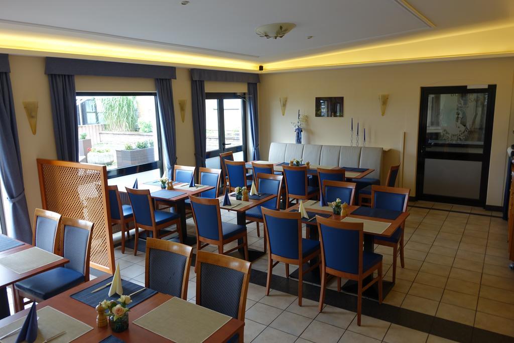KomfortHotel Grossbeeren - Stadt-Gut-Hotel Buitenkant foto